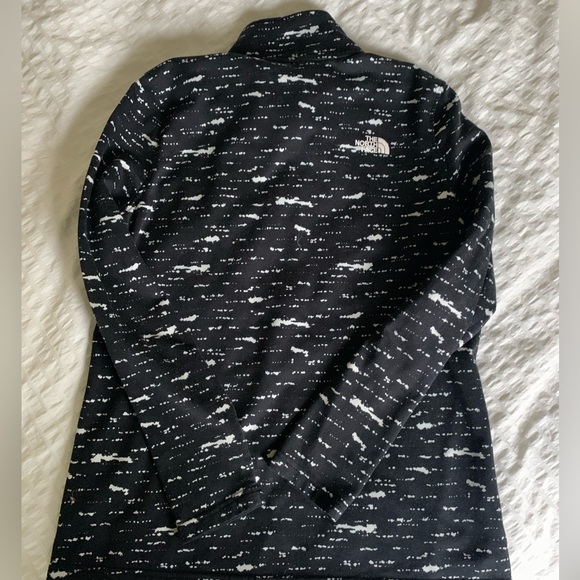 BLACK NORTHFACE HALF ZIP - Picture 3 of 6